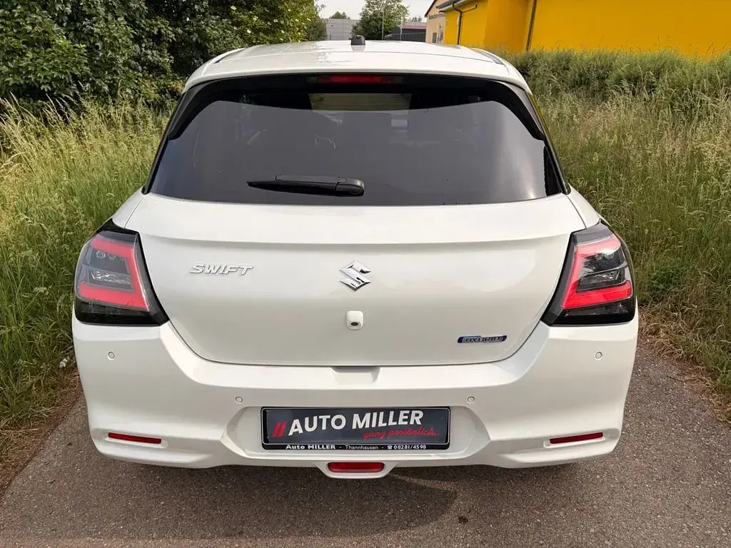 Gebraucht Suzuki Swift GL 83 PS (61 kW) 2025 Weiß Kleinwagen