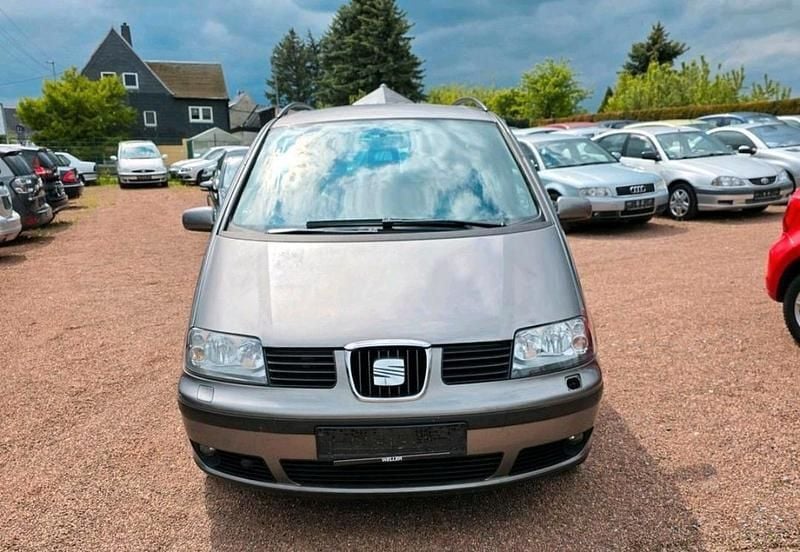 Gebraucht Seat Alhambra Vigo 116 PS (85 kW) 2005 Braun Van / Kleinbus