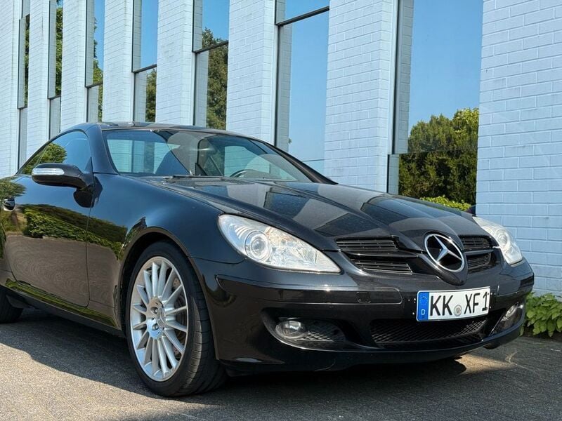 Schwarz Gebraucht 2006 Mercedes SLK350 AMG Cabrio | 7.990 € (Superpreis) - Bild 1/4