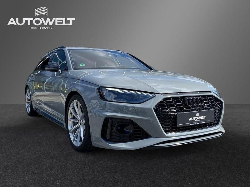 Grau Gebraucht 2022 Audi RS4 Sport Kombi | 52.990 € (Superpreis) - Bild 1/4