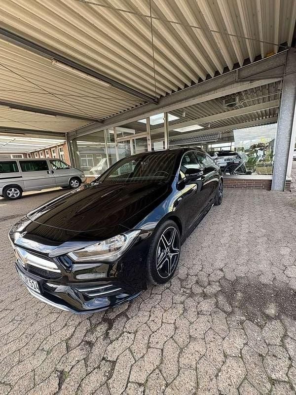 Schwarz Gebraucht 2020 Mercedes CLA35 AMG AMG Kombi | 27.950 € (Fairer Preis) - Bild 1/4