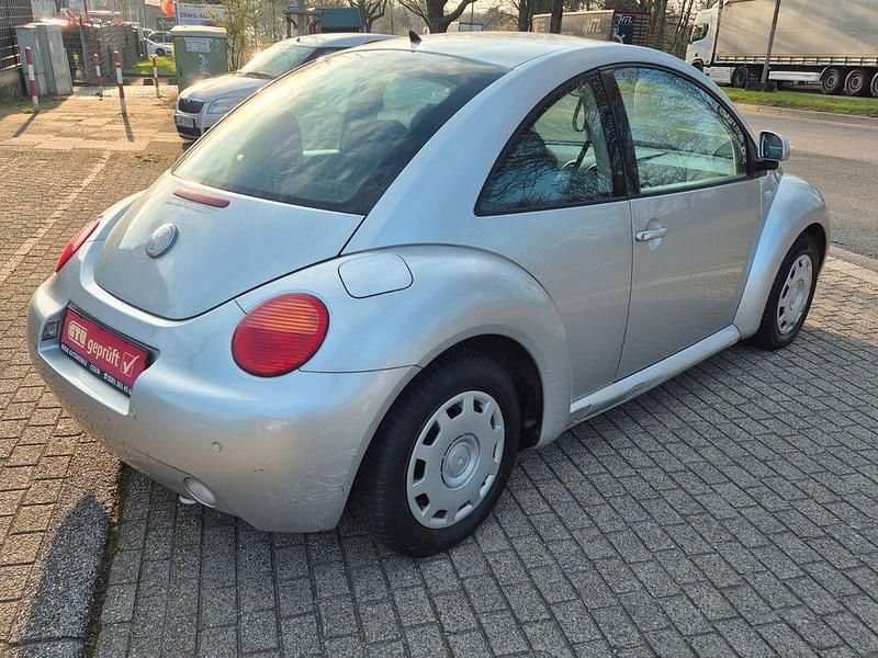 Gebraucht VW New Beetle 116 PS (85 kW) 1999 Silber Kleinwagen