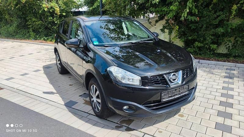 Schwarz Gebraucht 2011 Nissan Qashqai SUV | 5.000 € (Guter Preis) - Bild 1/4