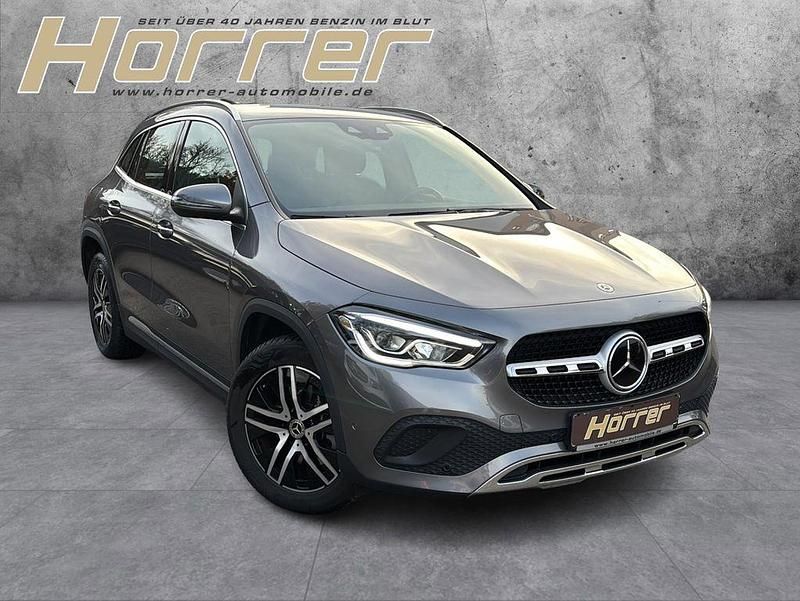 Gebraucht Mercedes GLA250 Progressive 160 PS (117 kW) 2022 Mountaingrau  met. SUV