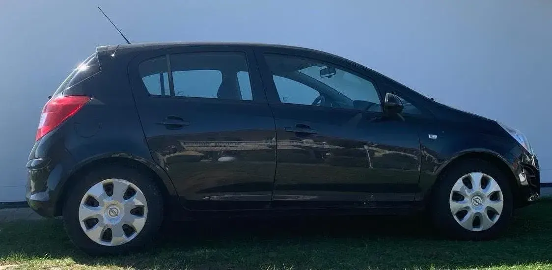 Usata Opel Corsa 100 CV (73 kW) 2013 Utilitaria