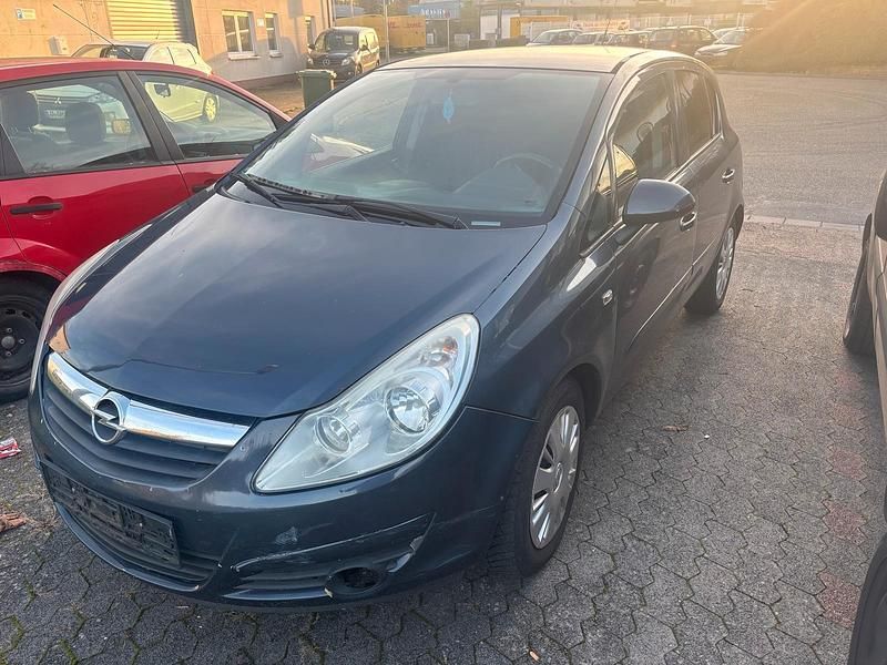 Blau Gebraucht 2004 Opel Corsa Limousine | 900 € (Guter Preis) - Bild 1/4