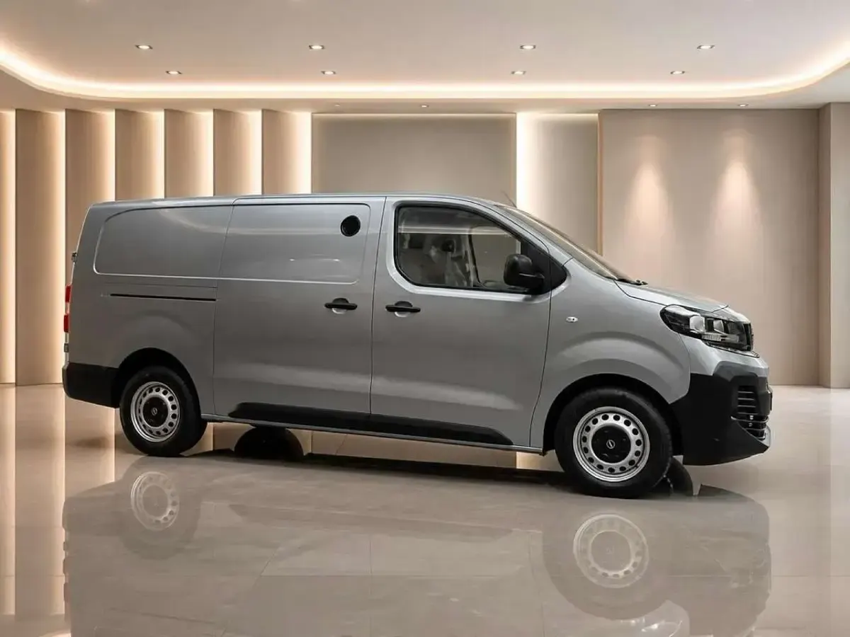 Gebraucht Opel Vivaro-e Combi Edition 144 PS (105 kW) 2024 Grau Van / Kleinbus