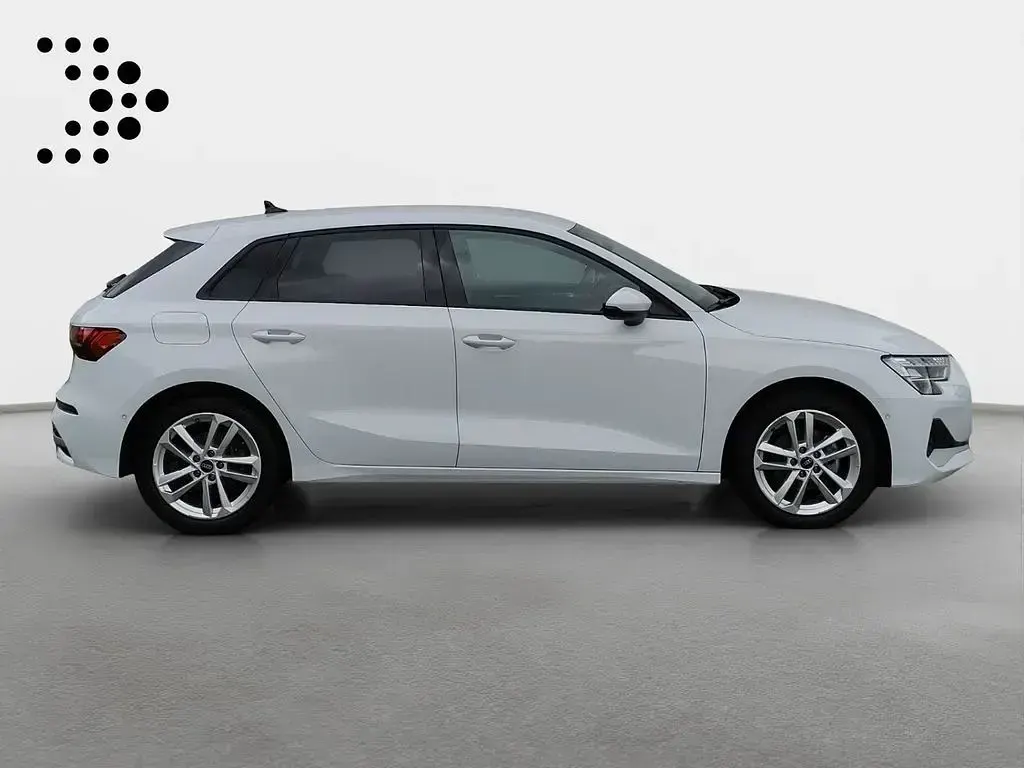 Gebraucht Audi A3 Advanced 150 PS (110 kW) 2025 Gletscherweiß metallic Limousine