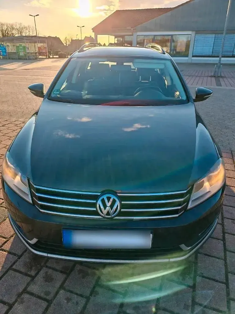 Gebraucht VW Passat 105 PS (77 kW) 2014 Kombi