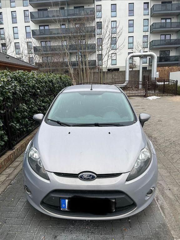 Gebraucht Ford Fiesta Trend 82 PS (60 kW) 2012 Grau Kleinwagen