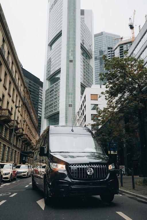 Gebraucht Mercedes Sprinter 163 PS (119 kW) 2021 Schwarz Van