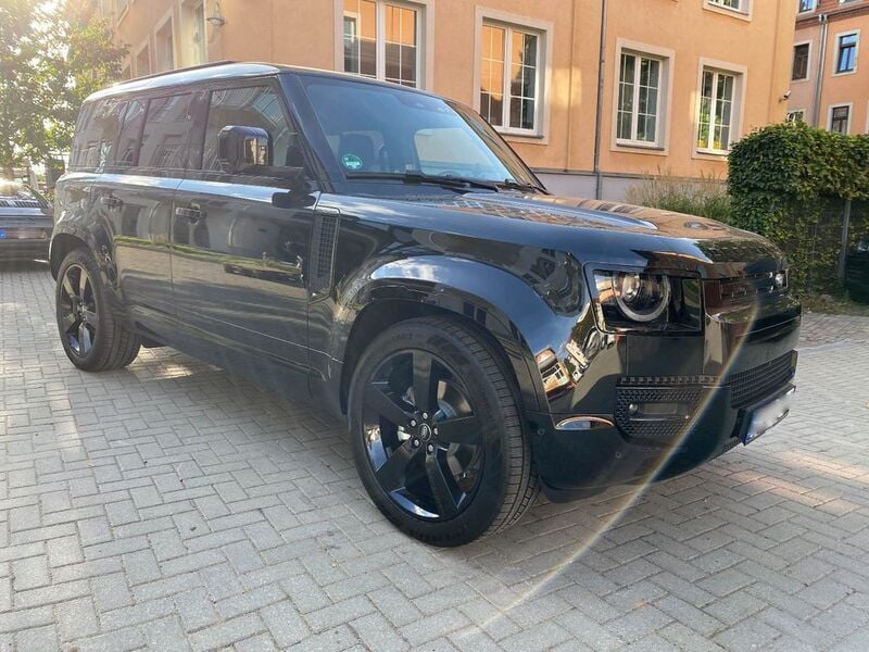 Gebraucht Land Rover Defender SE Dynamic 200 PS (147 kW) 2023 Schwarz SUV