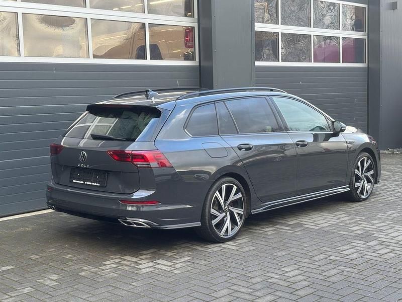 Gebraucht VW Golf VIII R-line 150 PS (110 kW) 2022 Grau Kombi