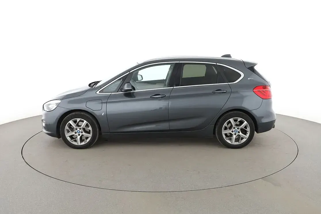 Gebraucht BMW 225 Active Tourer Luxury Line 88 PS (64 kW) 2016 Grau Van / Kleinbus