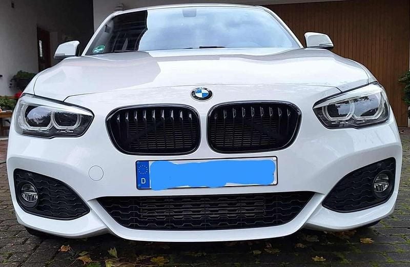 Weiß Gebraucht 2019 BMW 120 M Sport Kleinwagen | 18.400 € (Superpreis) - Bild 1/4