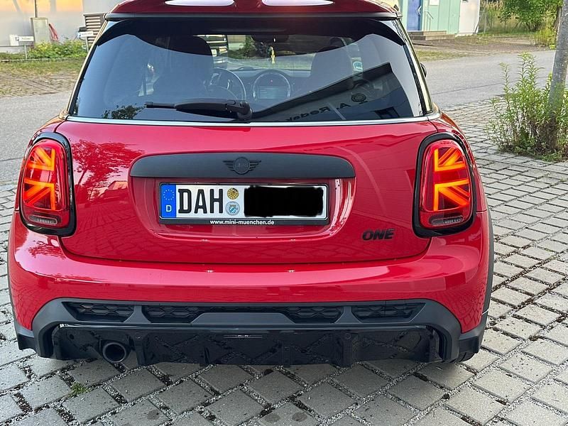 Gebraucht Mini John Cooper Works 102 PS (75 kW) 2022 Rot Kleinwagen