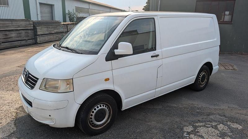 Weiß Gebraucht 2004 VW T5 Van | 2.470 € - Bild 1/4