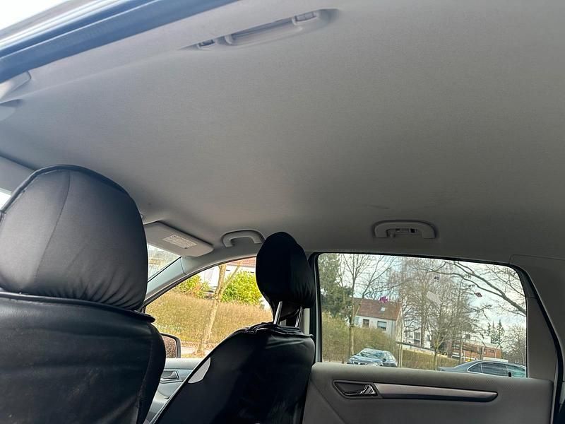 Gebraucht Mercedes B180 116 PS (85 kW) 2010 Silber Van / Kleinbus