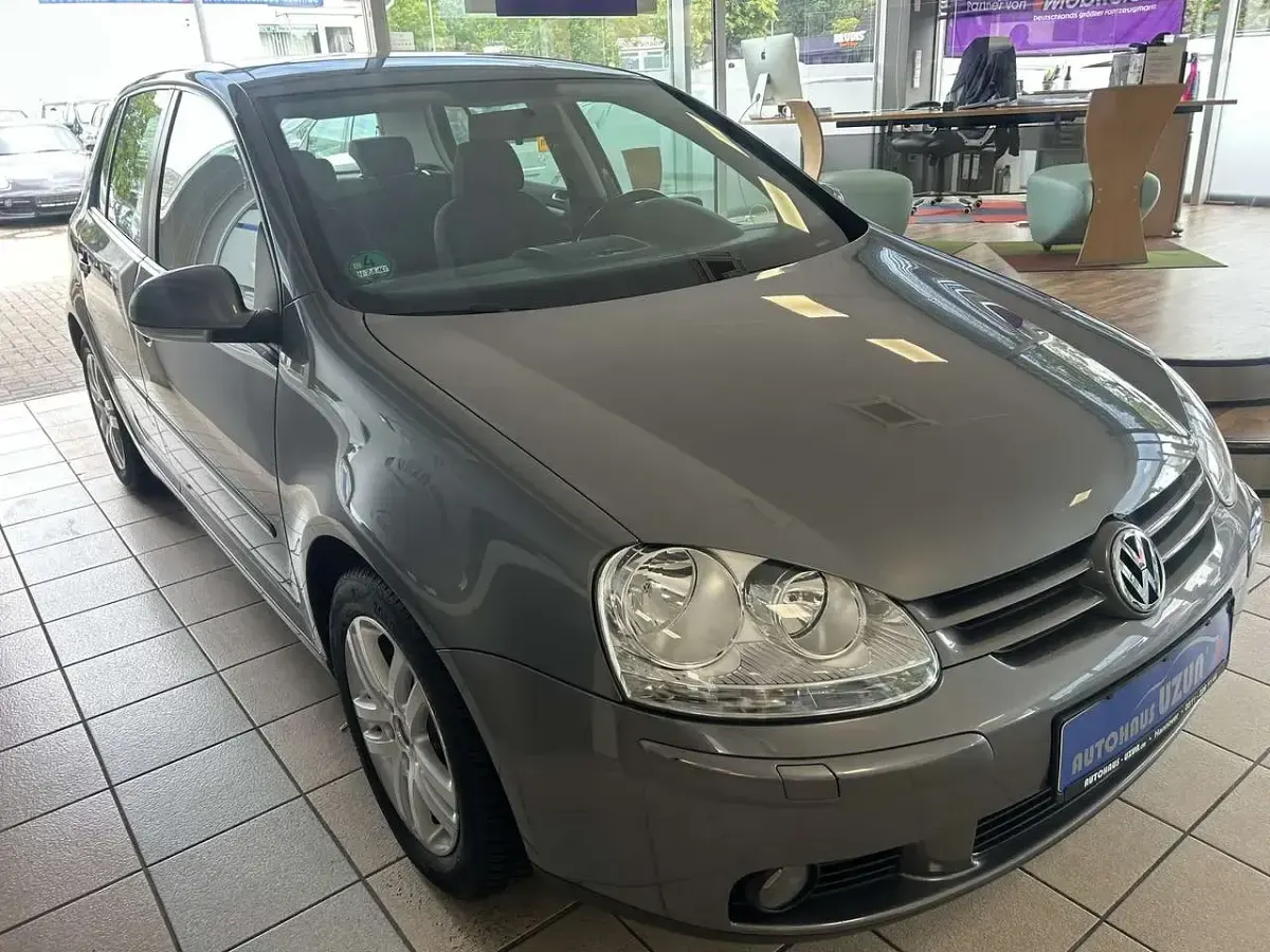 Gebraucht VW Golf V Trendline 102 PS (75 kW) 2007 Grau Kombi
