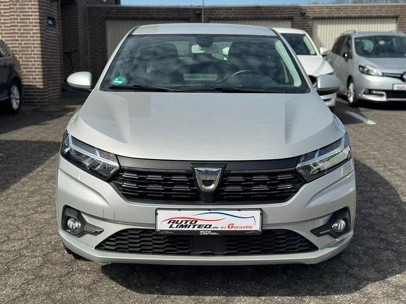 Gebraucht Dacia Sandero Comfort 67 PS (49 kW) 2021 Silber Limousine