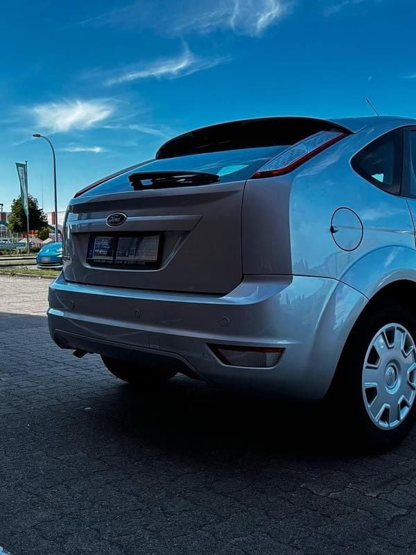 Usata Ford Focus 101 CV (74 kW) 2008 Argento Utilitaria