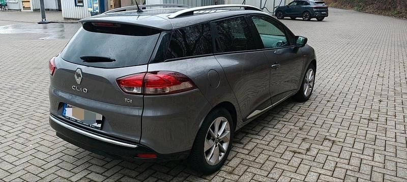 Gebraucht Renault Clio GrandTour 90 PS (66 kW) 2016 Grau Kombi