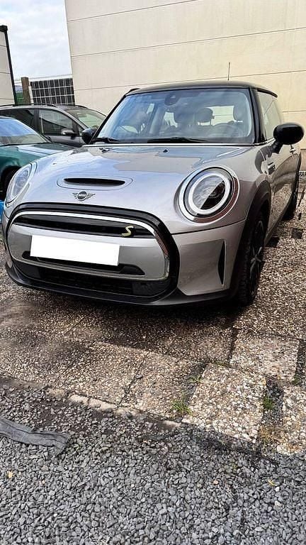 Silber Gebraucht 2024 Mini Cooper SE Kleinwagen | 15.500 € (Superpreis) - Bild 1/3