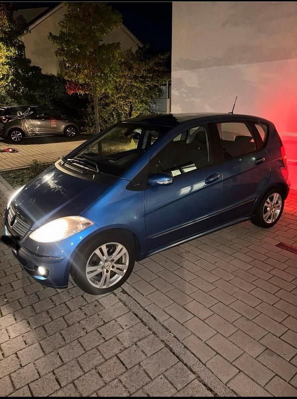 Blau Gebraucht 2007 Mercedes A200 Limousine | 1.000 € (Superpreis) - Bild 1/4