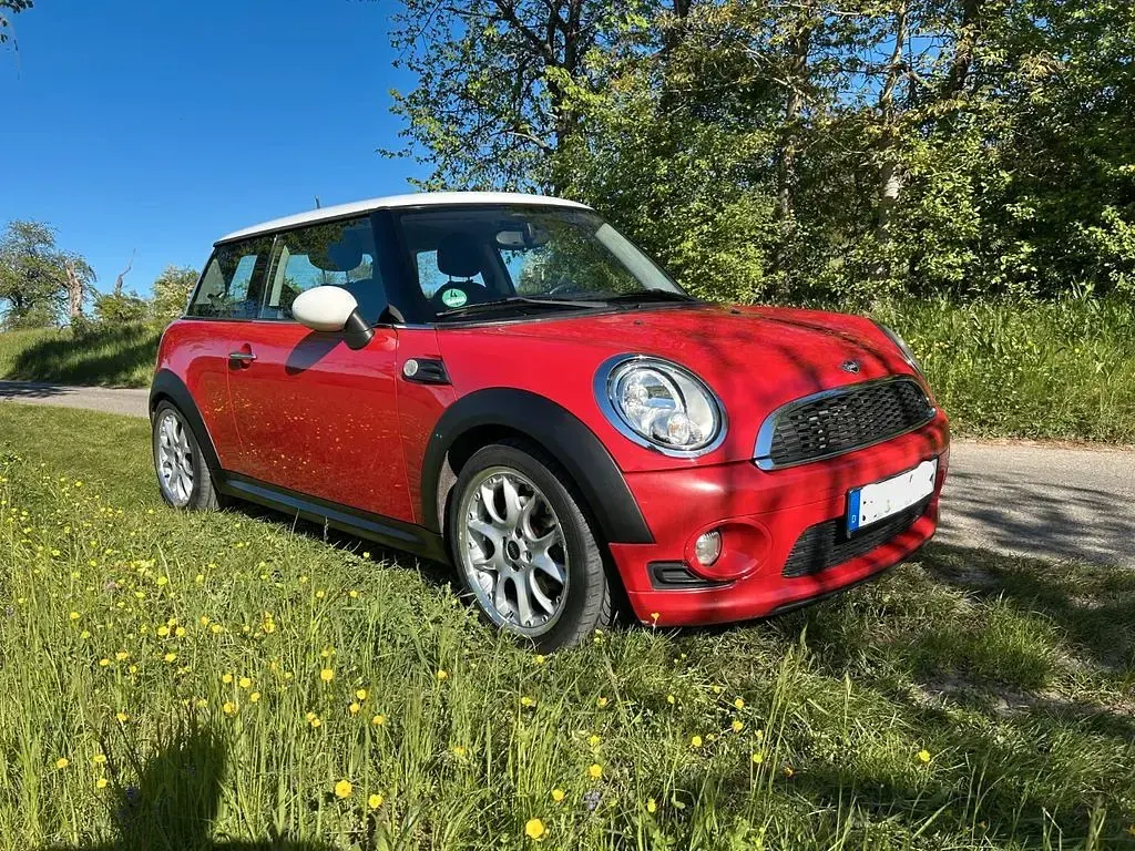 Używany Mini Cooper 120 KM (88 kW) 2008 Czerwony Hatchback