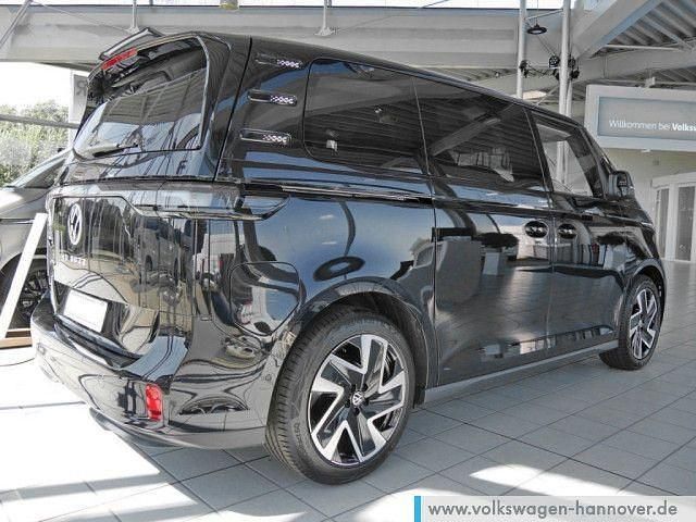 Gebraucht VW ID. Buzz Pro 150 kW (204 PS) 2023 Deep black perleffekt Van / Kleinbus