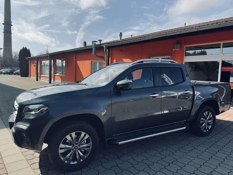 Gebraucht Mercedes X250 Progressive 190 PS (139 kW) 2018 Felsgrau metallic Abholung