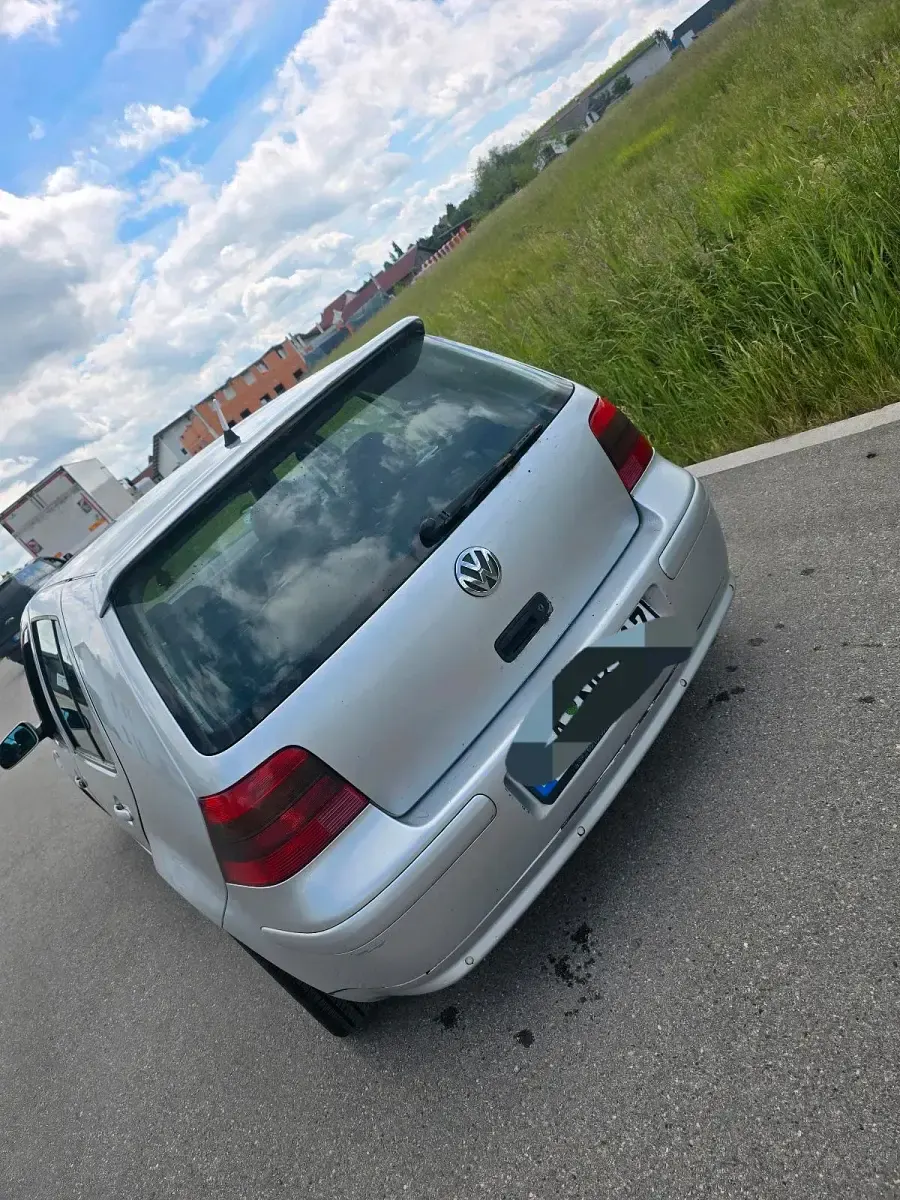 Gebraucht VW Golf 150 PS (110 kW) 2000 Silber Coupé