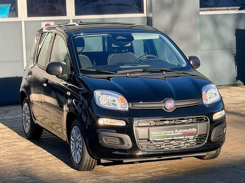 Neu Fiat Panda 69 PS (50 kW) 2025 Schwarz Limousine