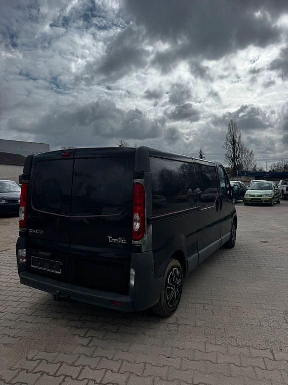 Gebraucht Renault Trafic 114 PS (83 kW) 2012 Schwarz Van / Kleinbus