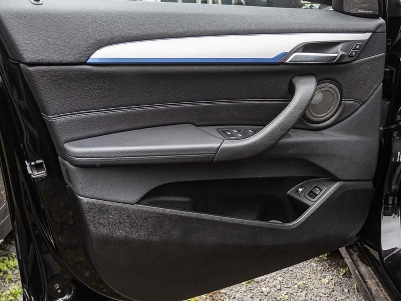 Gebraucht BMW X2 Performance 220 PS (161 kW) 2022 Black sapphire metallic SUV