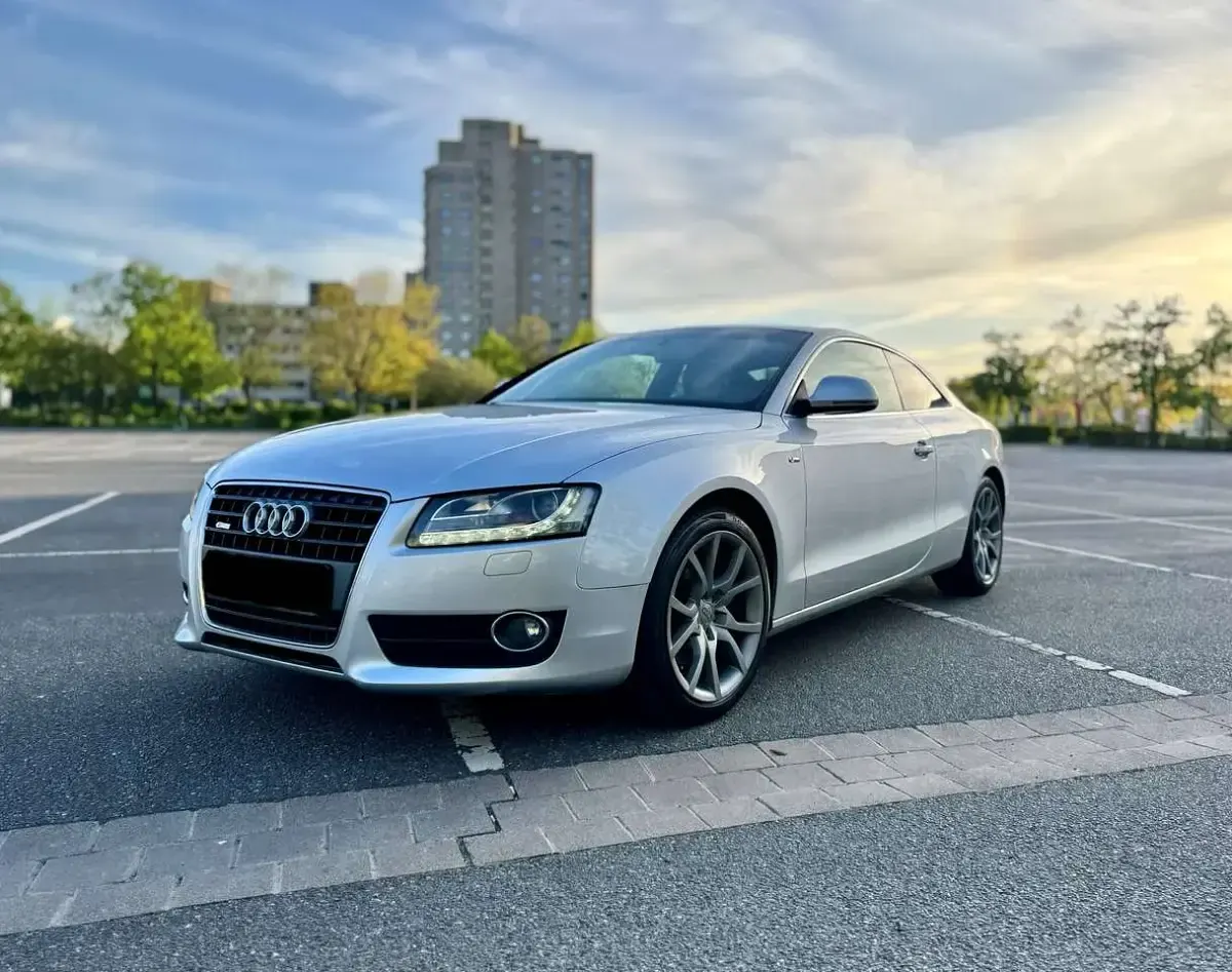 Gebraucht Audi A5 S-Line 179 PS (131 kW) 2009 Silber Coupé