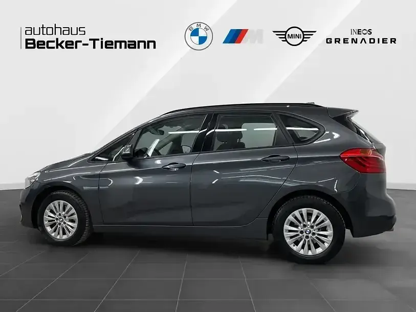 Używany BMW 220 Advantage 192 KM (141 kW) 2020 Szary Kombi