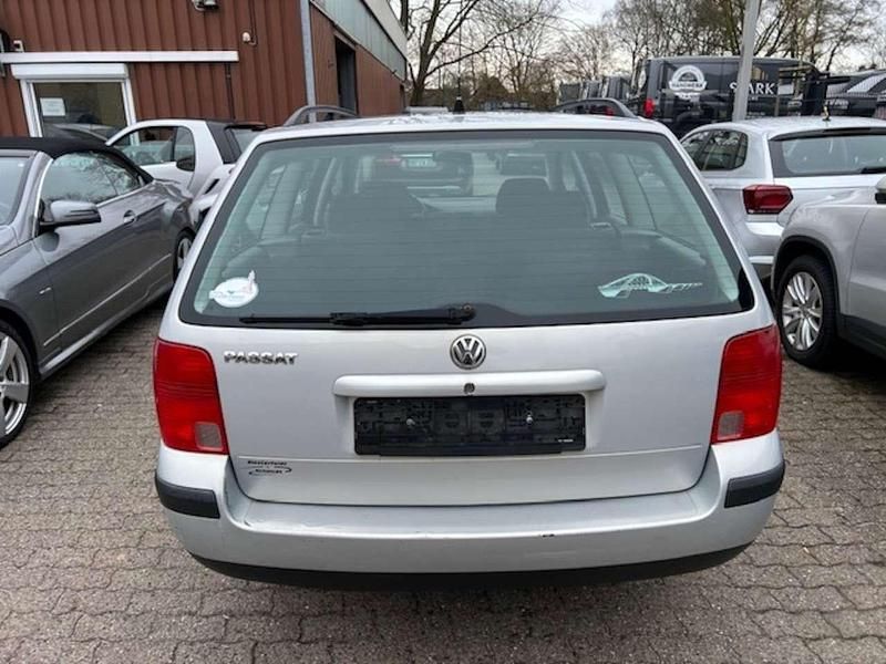 Używany VW Passat 101 KM (74 kW) 1999 Srebrny Kombi