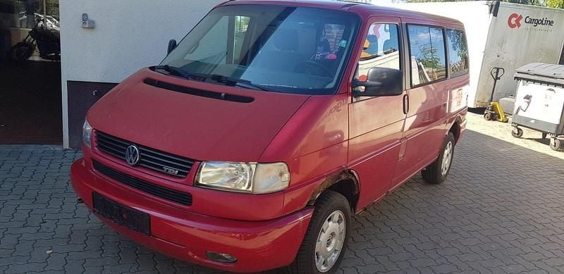 Gebraucht VW T4 102 PS (75 kW) 1993 Rot Van