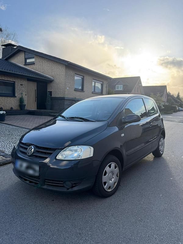 Gebraucht VW Fox 54 PS (39 kW) 2005 Grau Kleinwagen