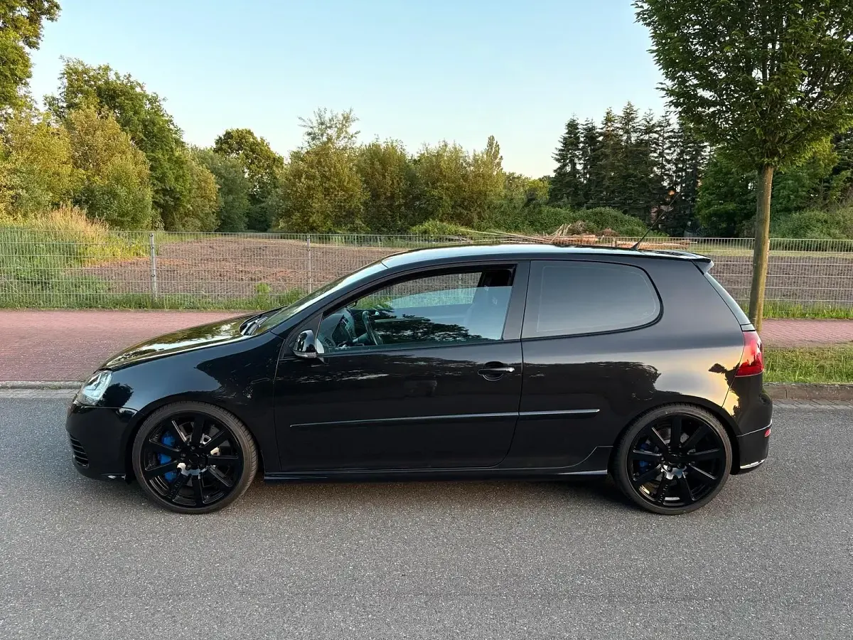 Gebraucht VW Golf V R 448 PS (329 kW) 2006 Schwarz Kleinwagen