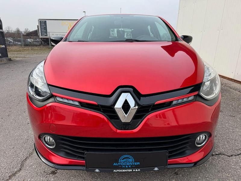 Gebraucht Renault Clio IV Authentique 65 PS (47 kW) 2015 Rot Limousine