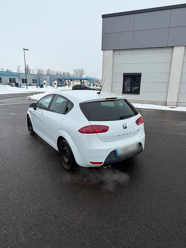 Gebraucht Seat Leon FR 140 PS (102 kW) 2012 Weiß Kleinwagen