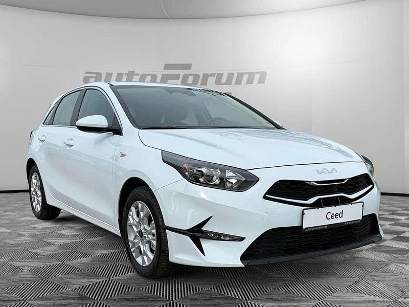 Gebraucht Kia Ceed Vision 160 PS (117 kW) 2024 (wd) casa white s Kleinwagen