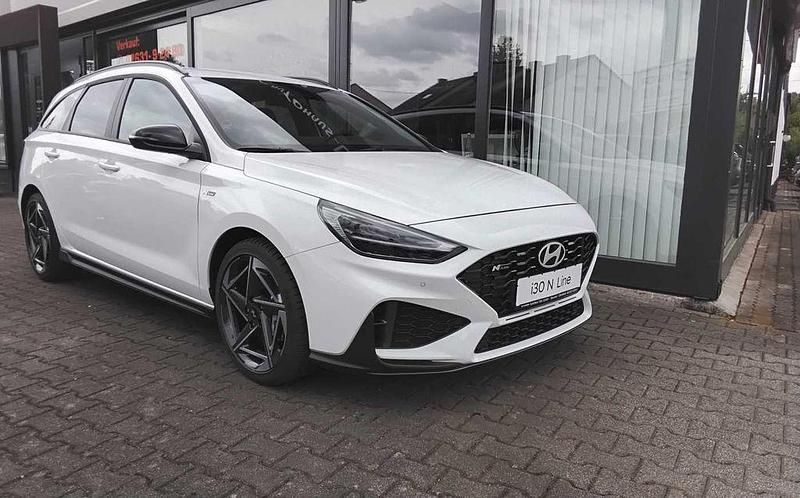 Neu Hyundai i30 N Line 140 PS (102 kW) 2025 Weiß Limousine