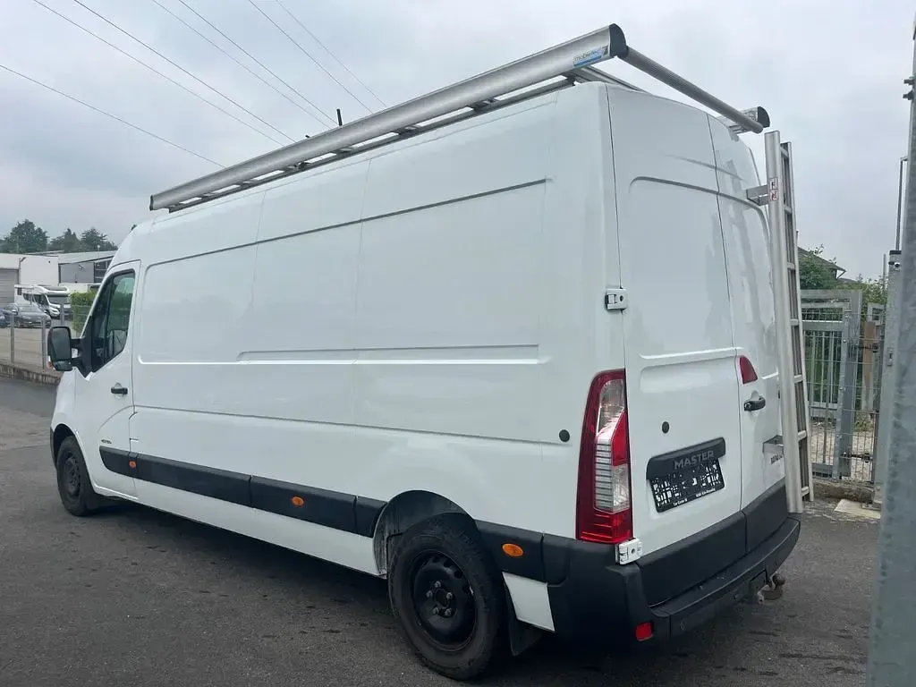 Używany Renault Master 150 KM (110 kW) 2014 Biały Van