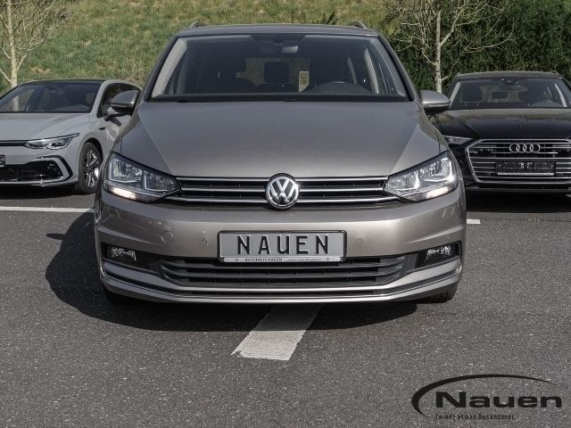 Gebraucht VW Touran Join 150 PS (110 kW) 2018 Silber Van / Kleinbus
