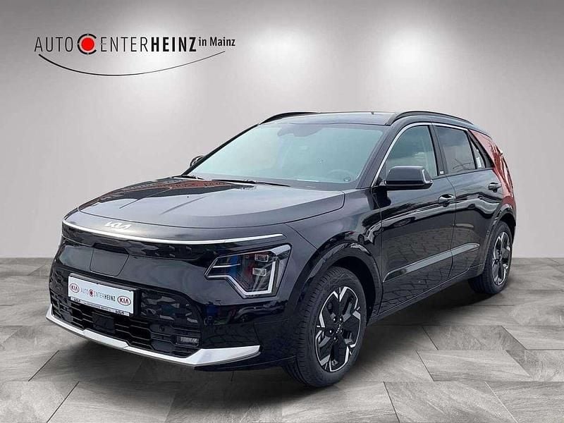Auroraschwarz metallic Gebraucht 2024 Kia e-Niro Inspiration SUV | 33.900 € (Fairer Preis) - Bild 1/4
