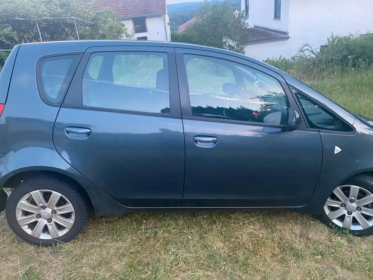 Gebraucht Mitsubishi Colt 95 PS (69 kW) 2009 Braun Kleinwagen
