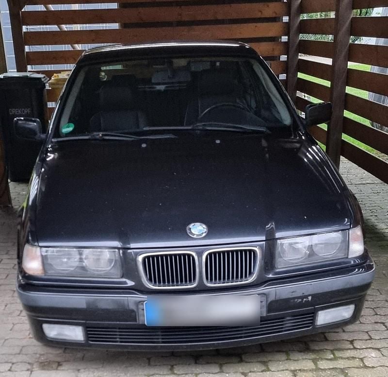Gebraucht BMW 316 102 PS (75 kW) 1997 Schwarz Coupé